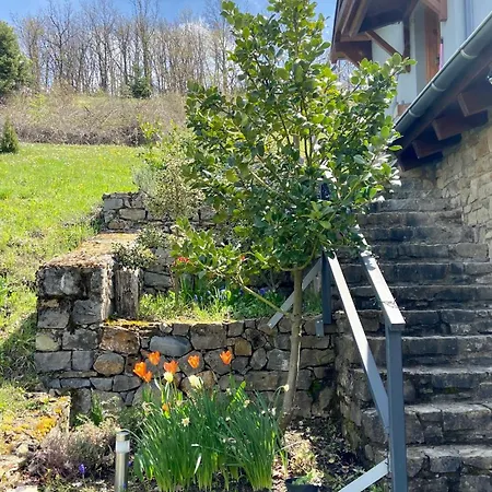 Διαμέρισμα Little Garden